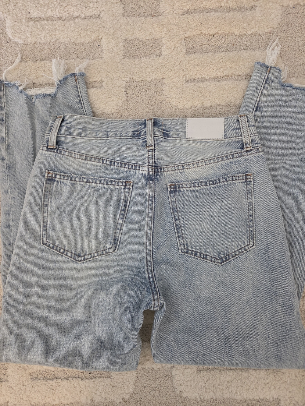 Pistola Light Wash Ripped Straight-Leg Jeans. Size 26. Inseam 25in - Picture 3 of 4